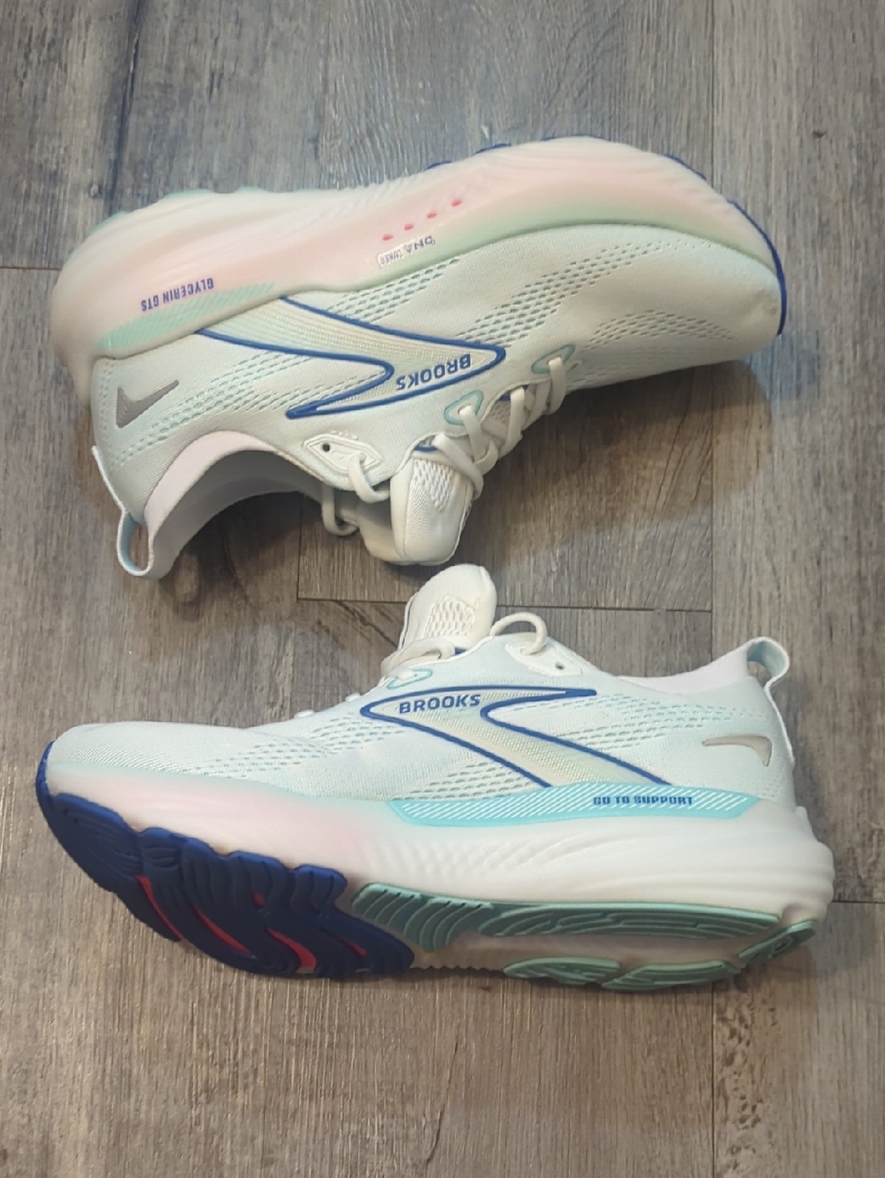 Brooks Glycerin GTS 22 Womens Sneakers - Picture 6 of 11